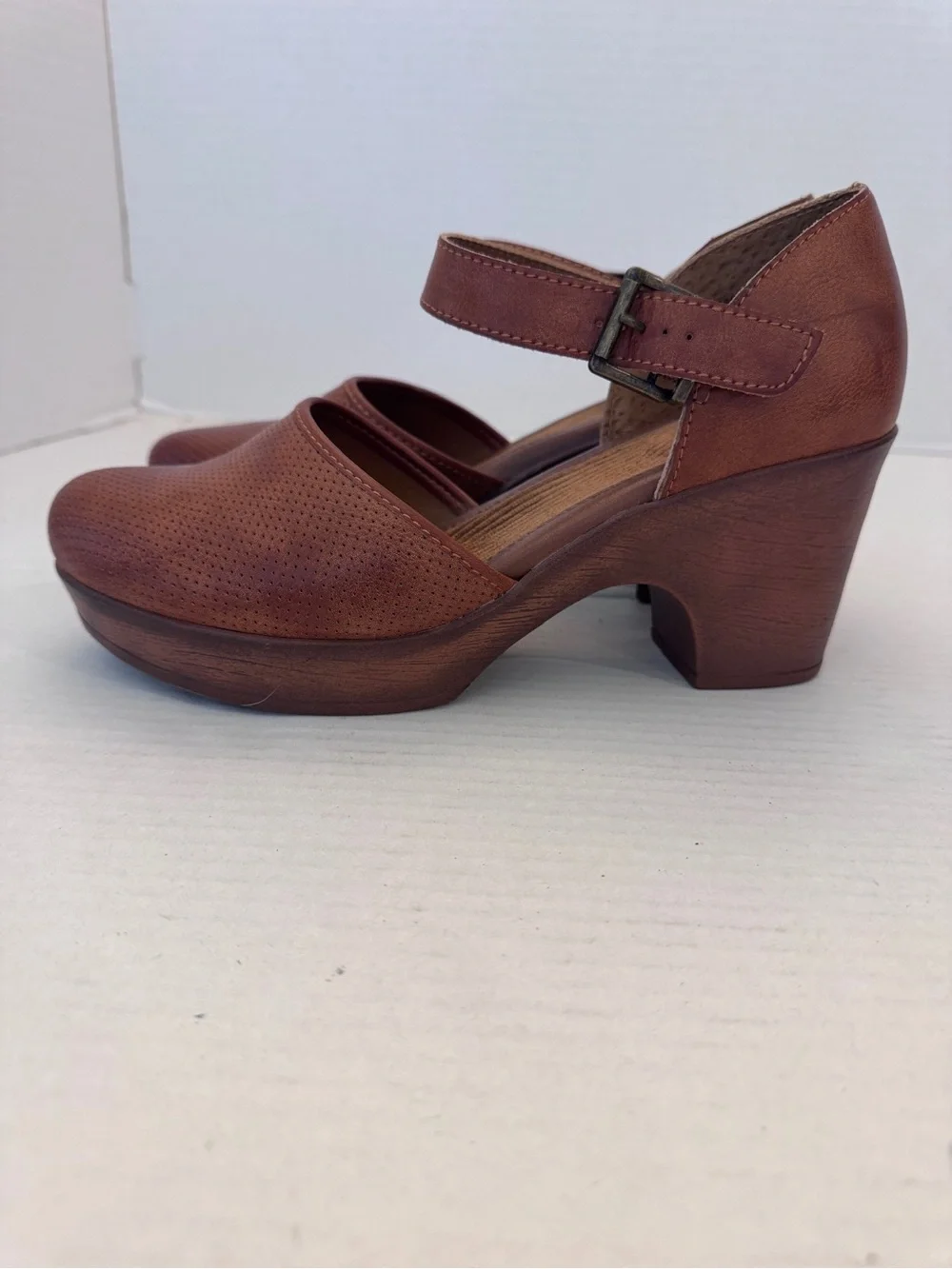 B.O.C Born Gia Womens 9M Brown Closed Toe Comfort Mary Jane Platform Clogs Shoe